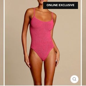 Hunza G London Pamela Original Crinkle One Piece Swim Suit One Size 4-14